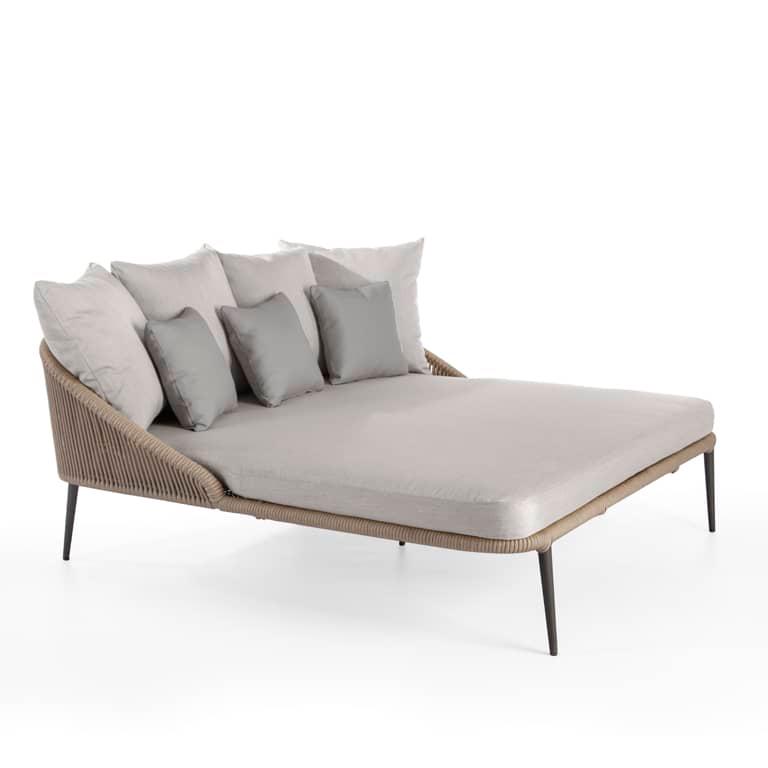 Skyline Design Rodona Woven Outdoor Daybed