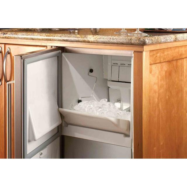 Perlick 15&quot; Signature Series Outdoor Icemaker