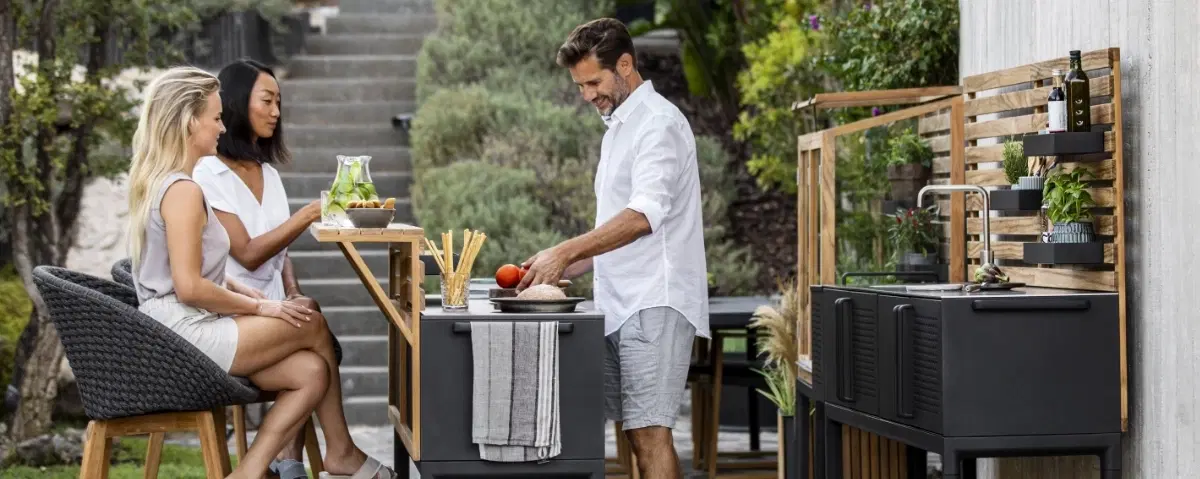 NINE COCKTAIL RECIPES TO ENJOY AL FRESCO