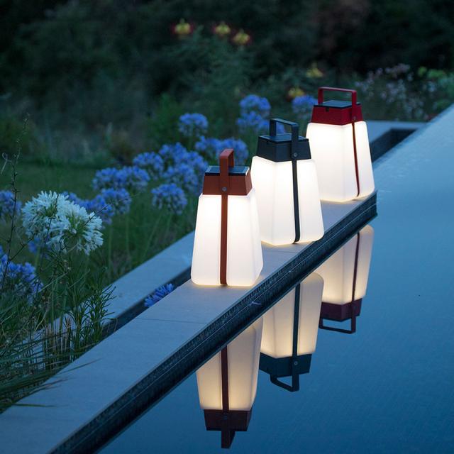 Les Jardins Bump 10&quot; Solar LED Lantern