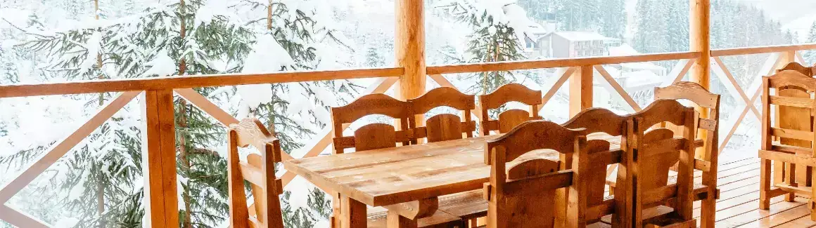 How to protect your outdoor wood furniture in the winter